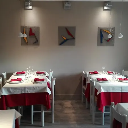 Hotel&ristorante L'angoletto In Hotel *